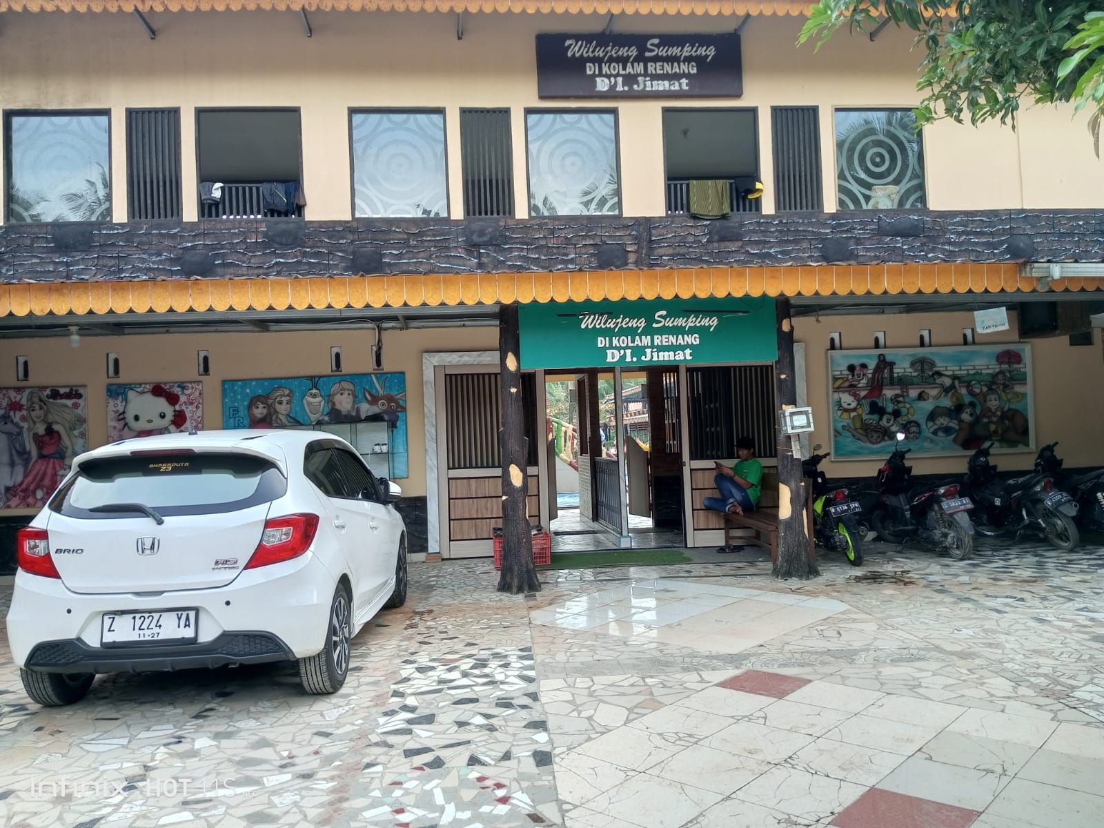 KOLAM RENANG D'JIMAT